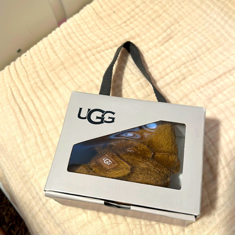 Baby Uggs Chestnut Brown. Size 0/1 (0-6months). Brand new in box never worn